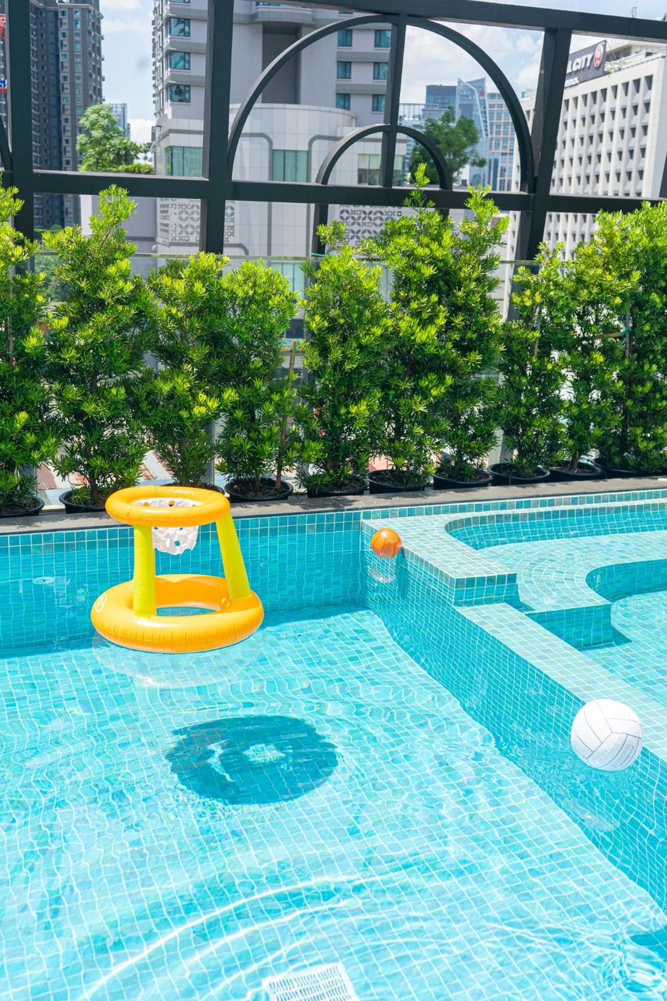 The Salil Hotel Sukhumvit 57 - Thonglor Банкок Екстериор снимка
